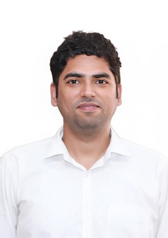 Profile photograph of Dr. Shiraz Khurana